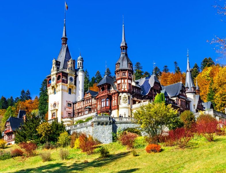 Casa uimitoare a regalității românești – Castelul Peleș